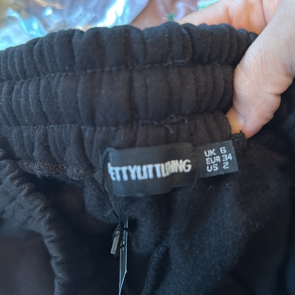 PrettyLittleThing petite black badge detail‎ straight leg joggers. NWT retail 45 - Picture 9 of 9